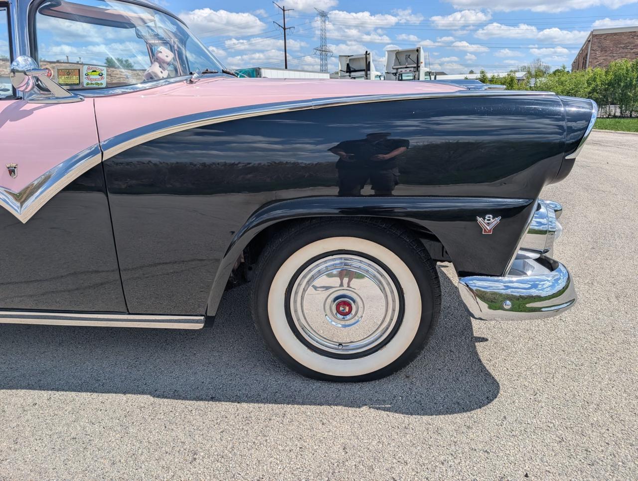 1955 Ford Sunliner Convertible