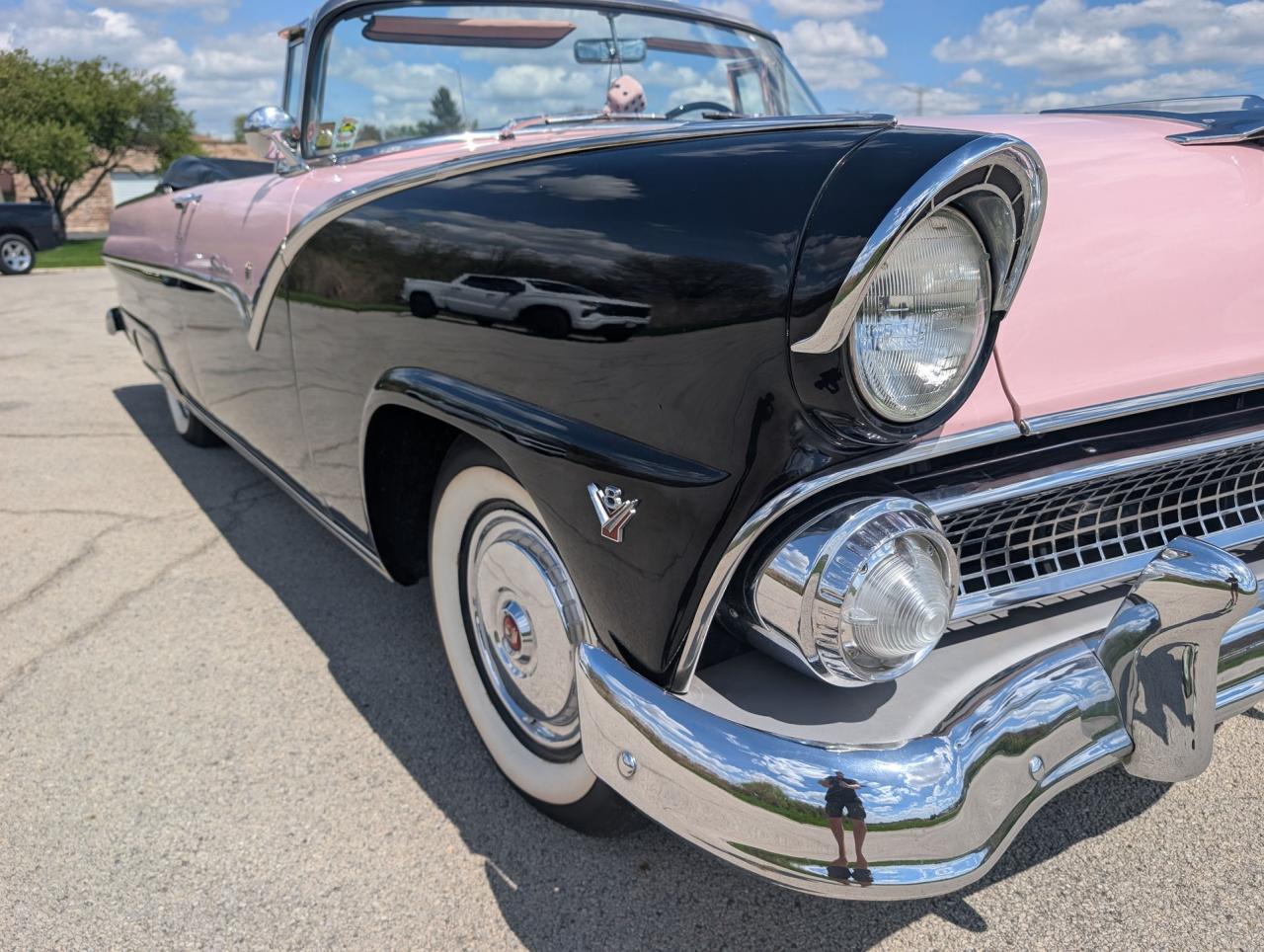 1955 Ford Sunliner Convertible