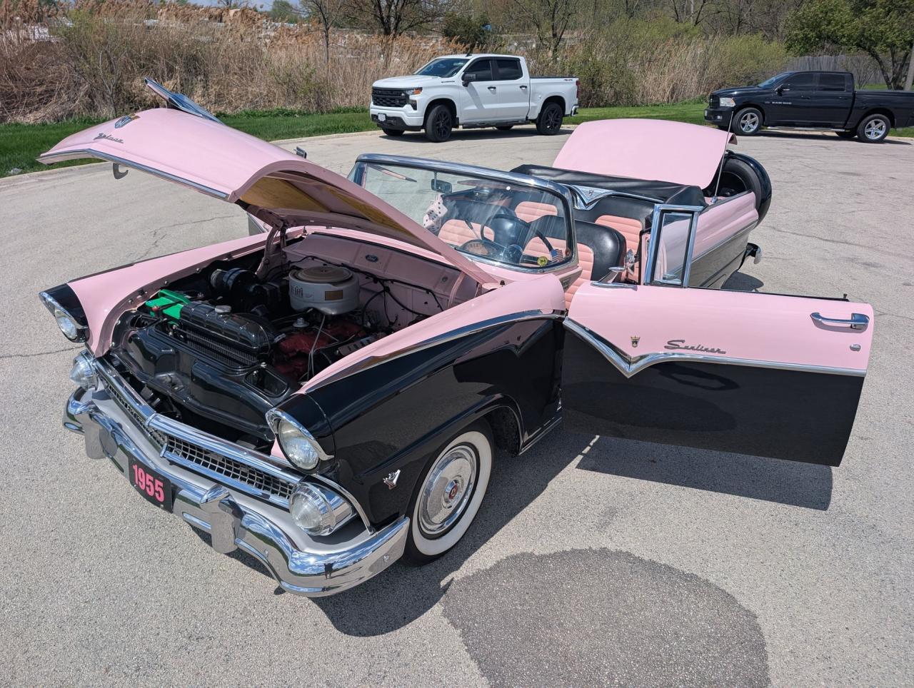 1955 Ford Sunliner Convertible