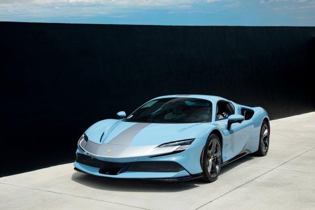 2025 Ferrari SF90 SPIDER