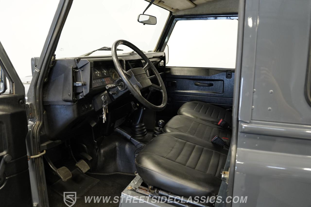 1987 Land Rover Defender  90