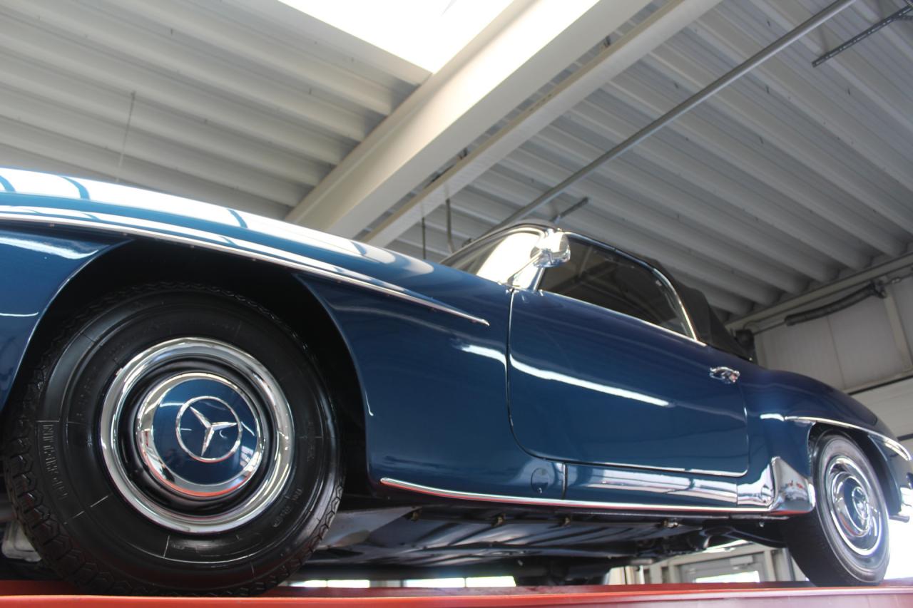 1960 Mercedes - Benz Mercedes Benz 190 SL &ldquo;Bare metal restoration&rdquo;