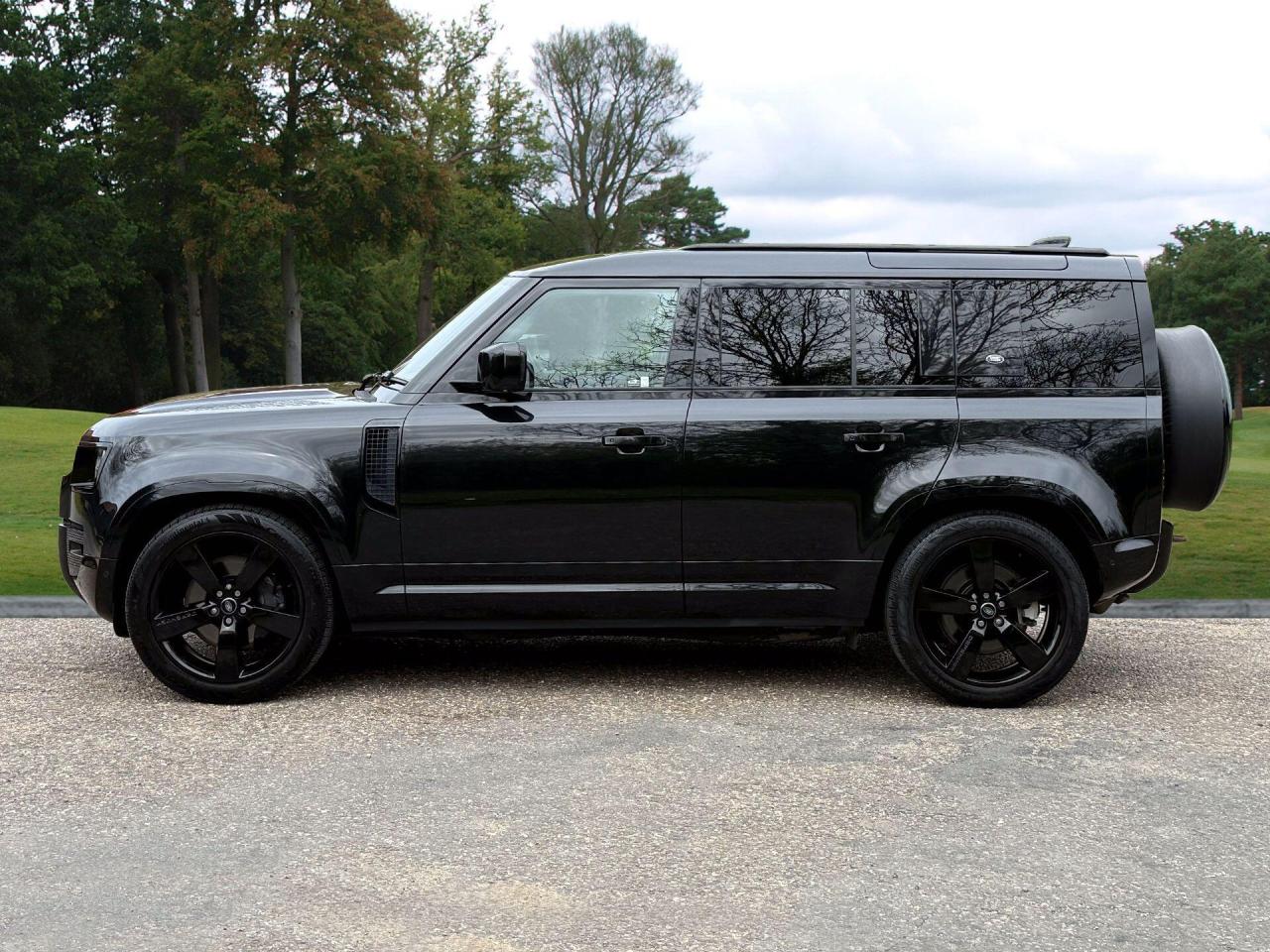 2023 Land Rover 3.0 D300 MHEV X-Dynamic HSE Auto 4WD Euro 6 (s/s) 5dr