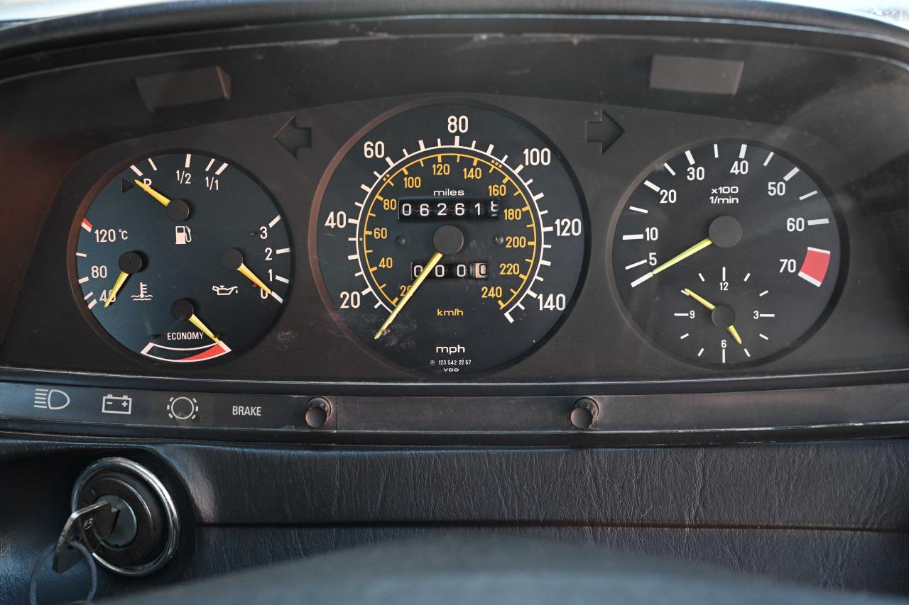 1983 Mercedes - Benz 280 CE