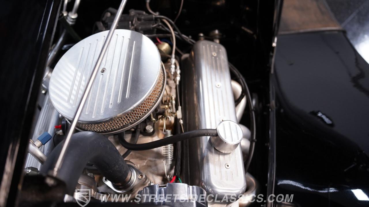 1933 Ford Victoria Restomod