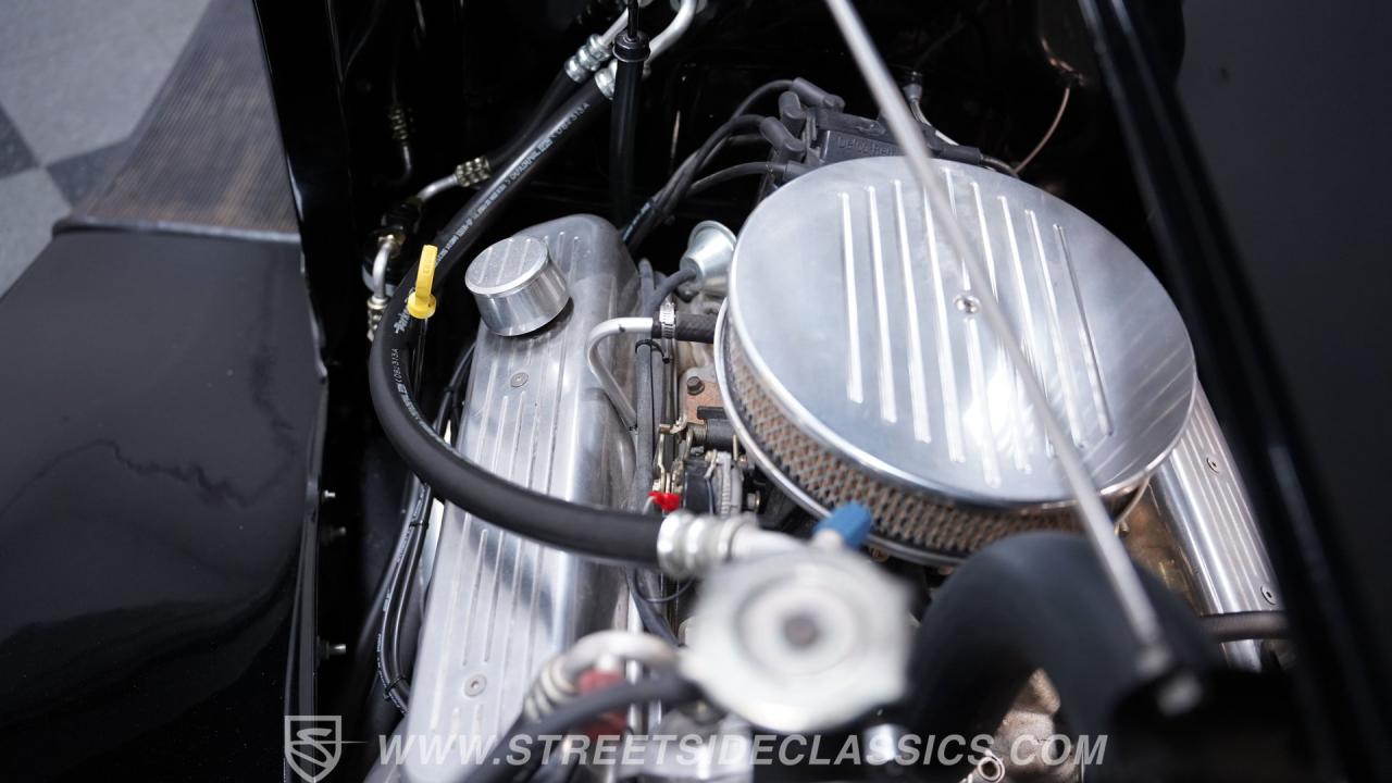 1933 Ford Victoria Restomod