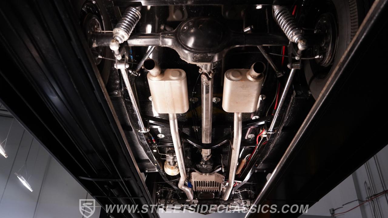 1933 Ford Victoria Restomod