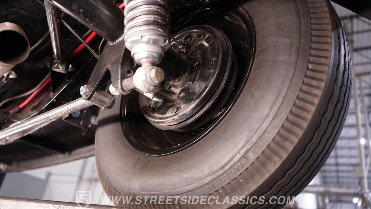 1933 Ford Victoria Restomod