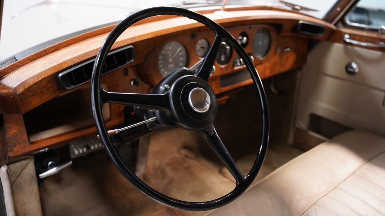 1960 Bentley S2 Saloon