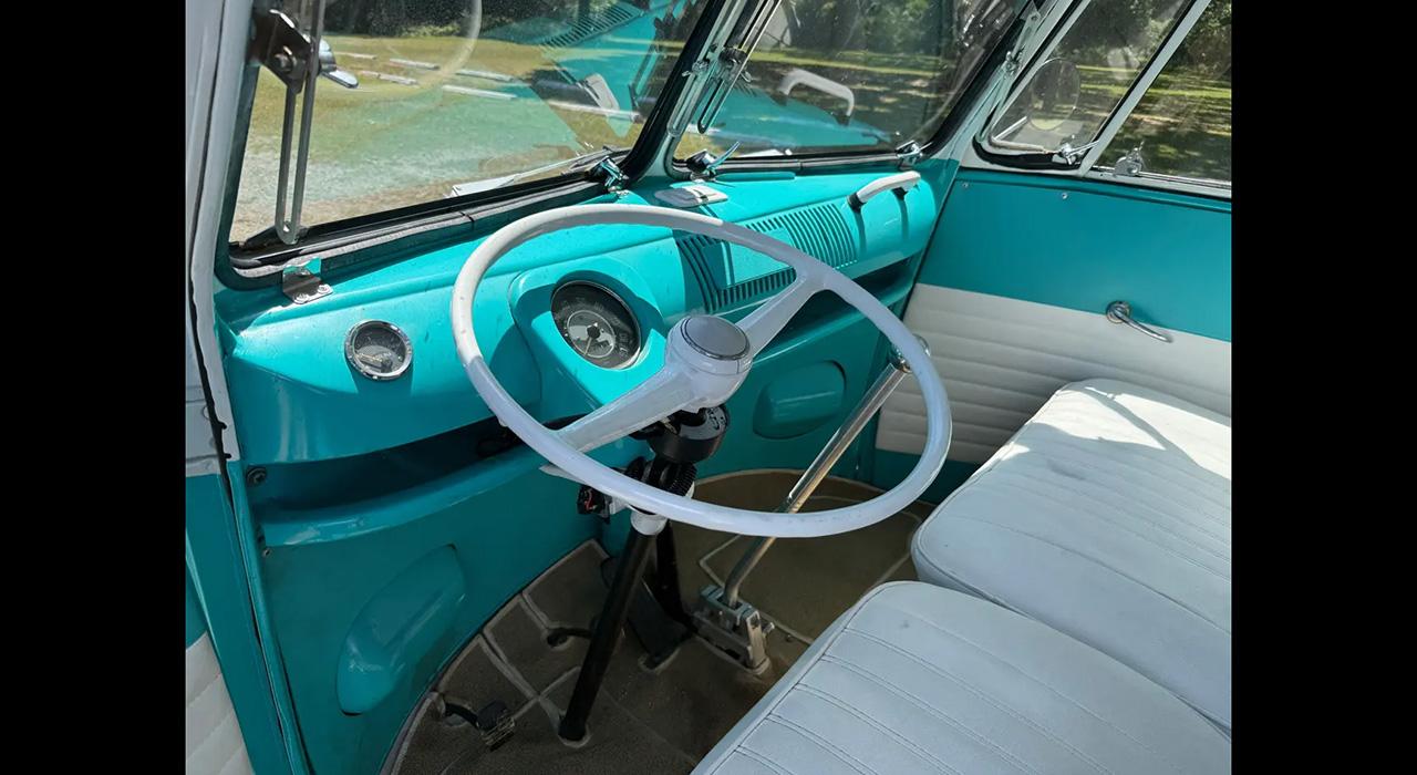 1973 Volkswagen 23 WINDOW