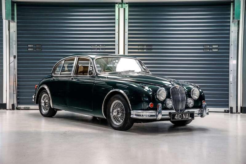 1962 Jaguar MK2 