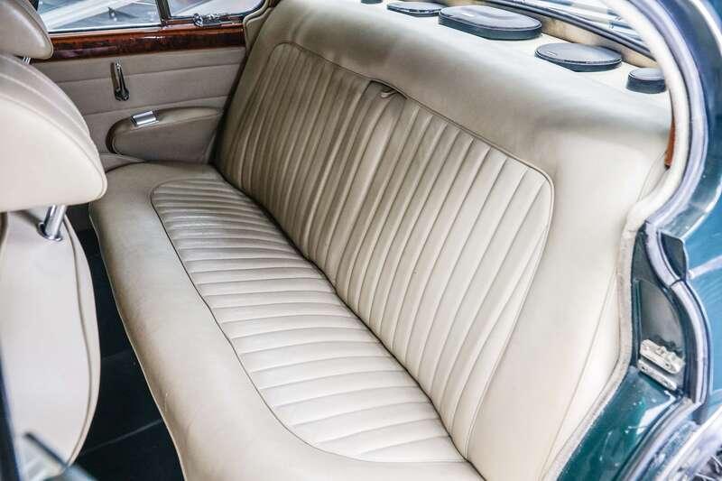 1962 Jaguar MK2 