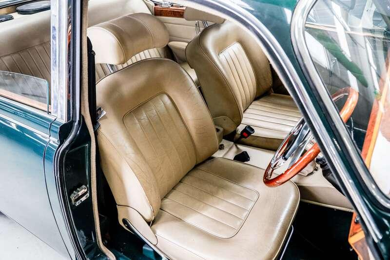 1962 Jaguar MK2 