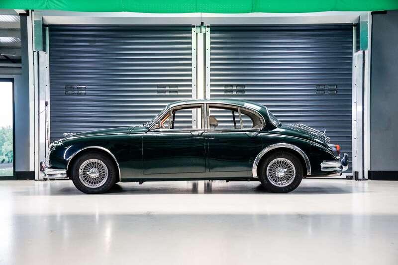 1962 Jaguar MK2 
