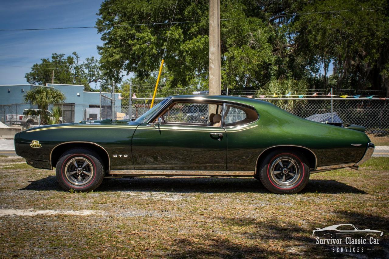 1969 Pontiac GTO Judge Ram Air III 2-Door Hardtop