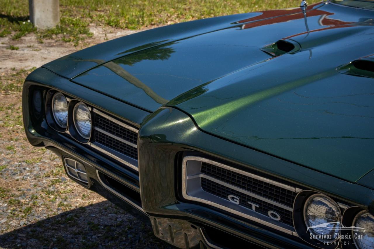 1969 Pontiac GTO Judge Ram Air III 2-Door Hardtop