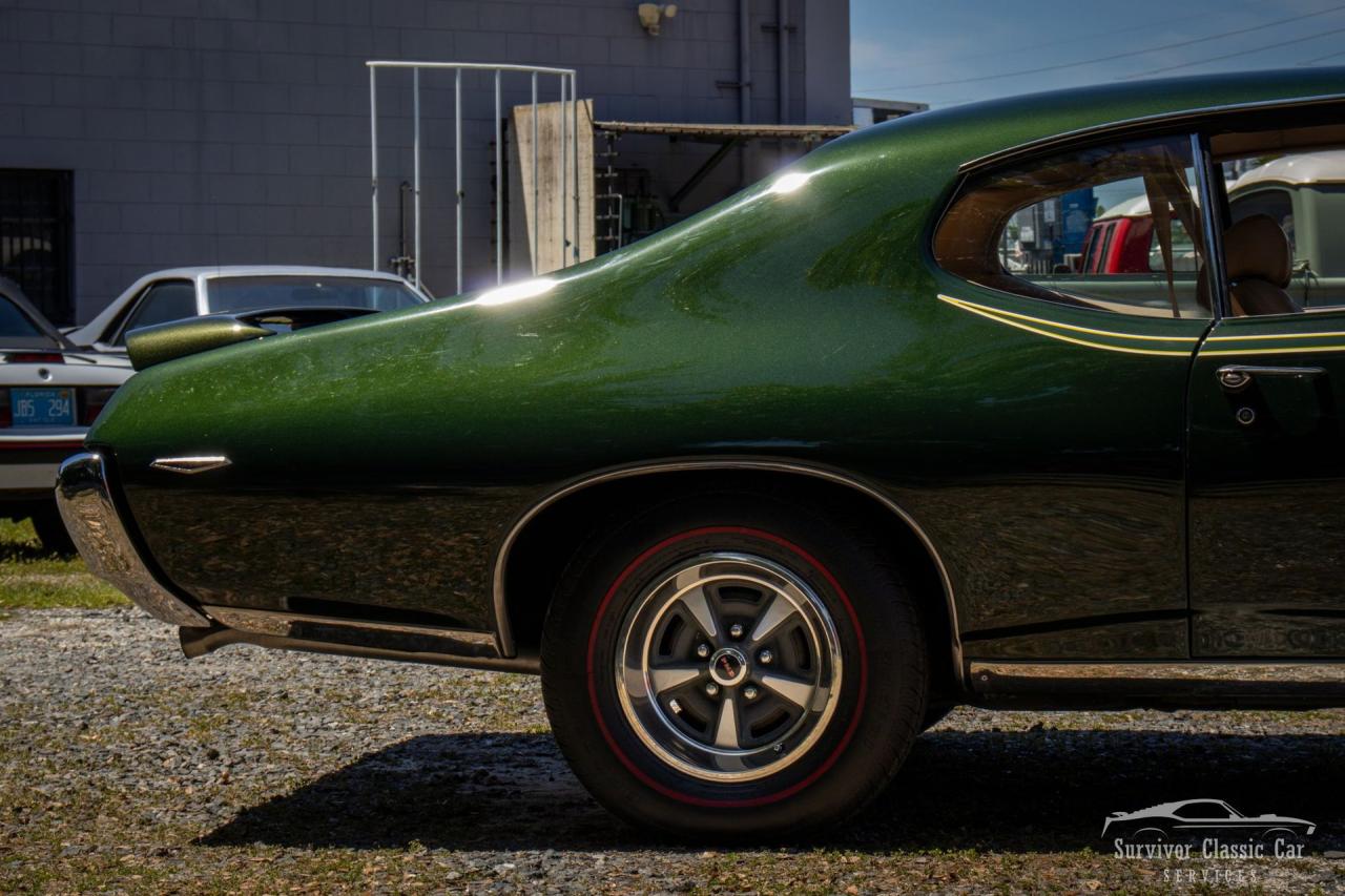 1969 Pontiac GTO Judge Ram Air III 2-Door Hardtop