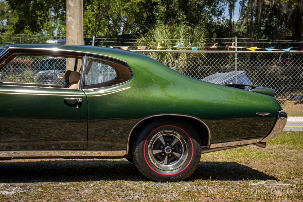 1969 Pontiac GTO Judge Ram Air III 2-Door Hardtop