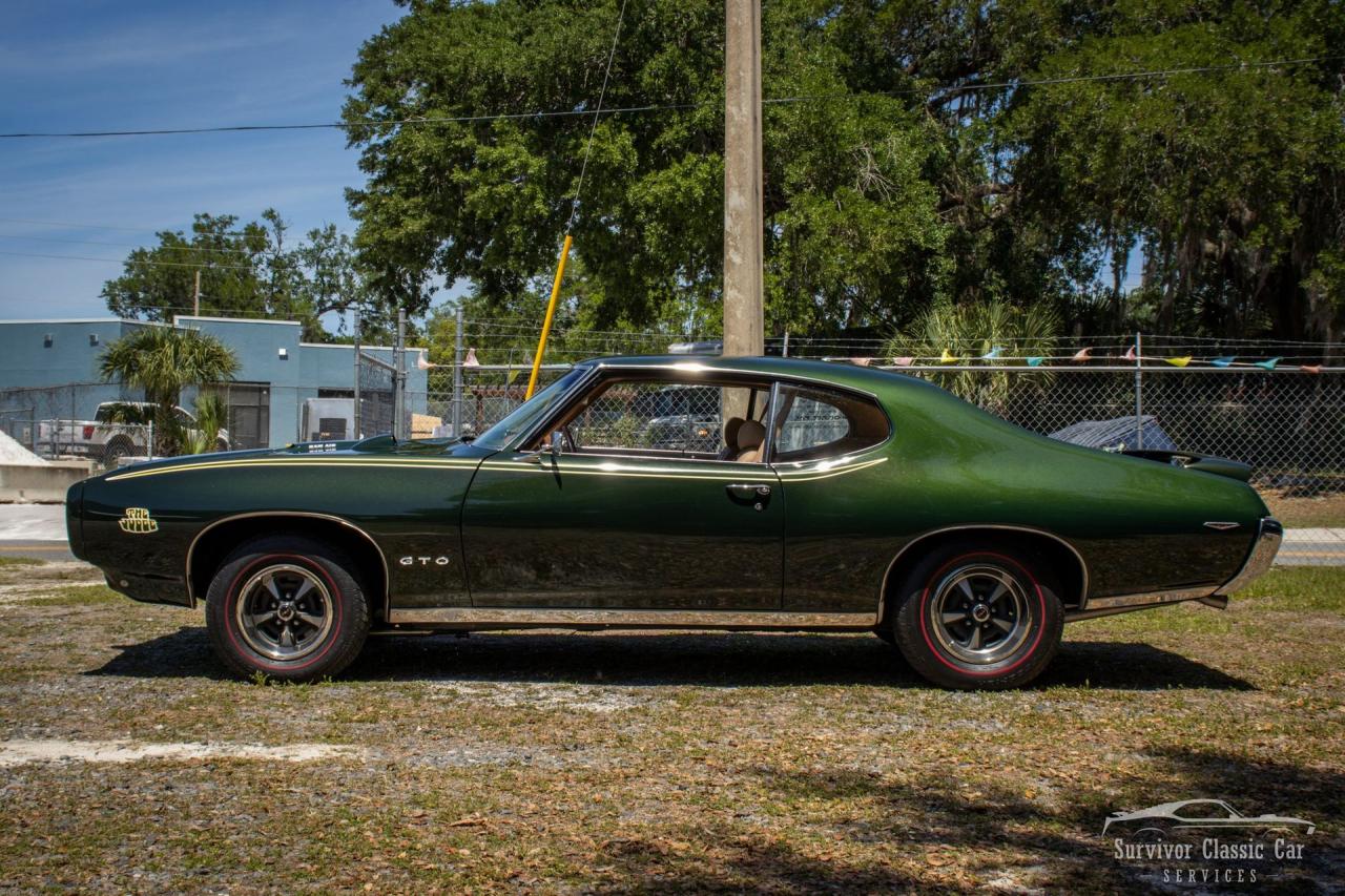 1969 Pontiac GTO Judge Ram Air III 2-Door Hardtop