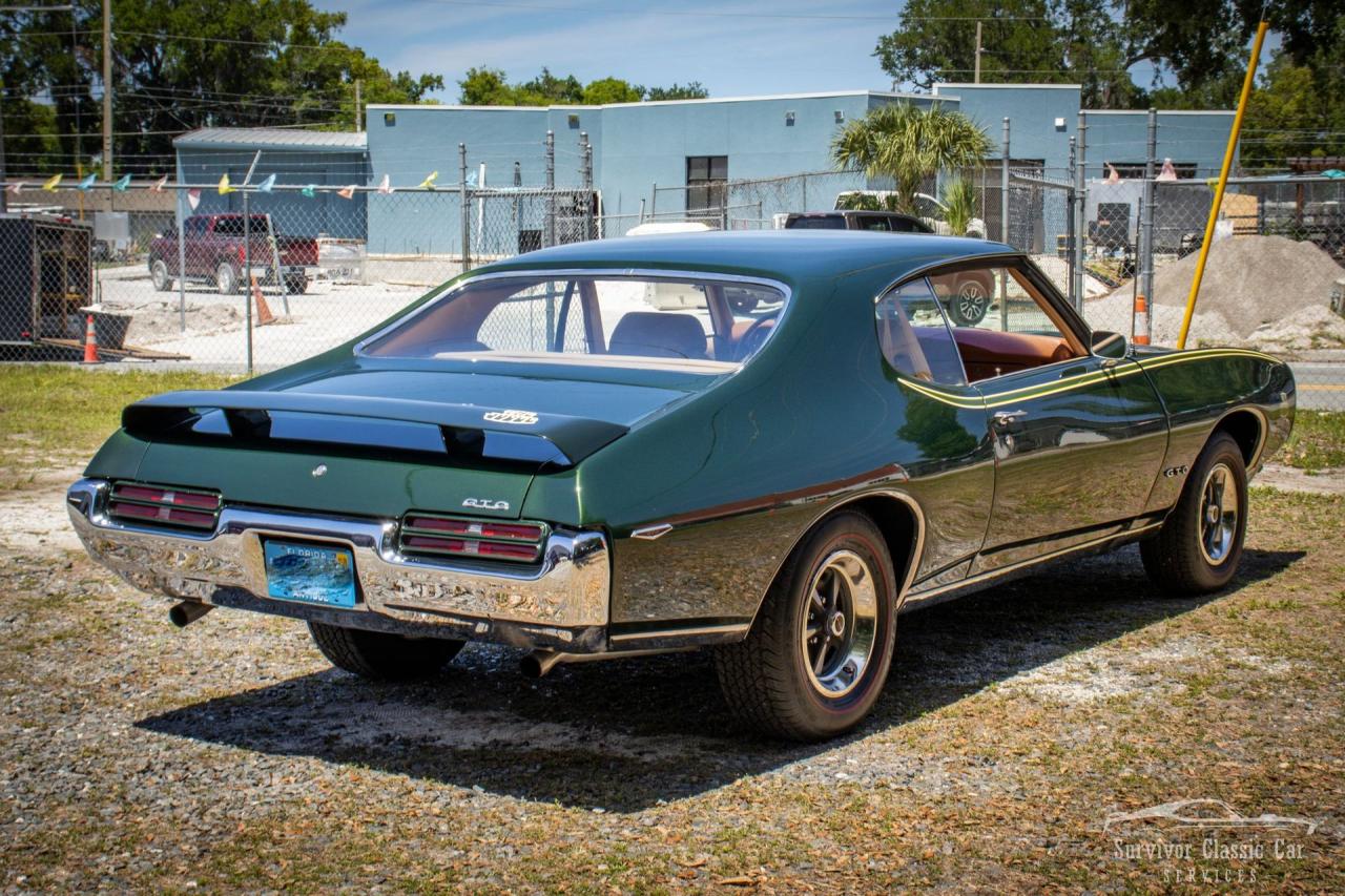 1969 Pontiac GTO Judge Ram Air III 2-Door Hardtop