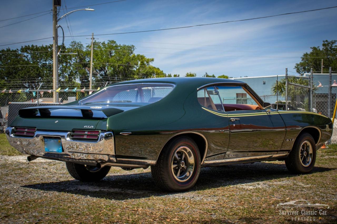 1969 Pontiac GTO Judge Ram Air III 2-Door Hardtop