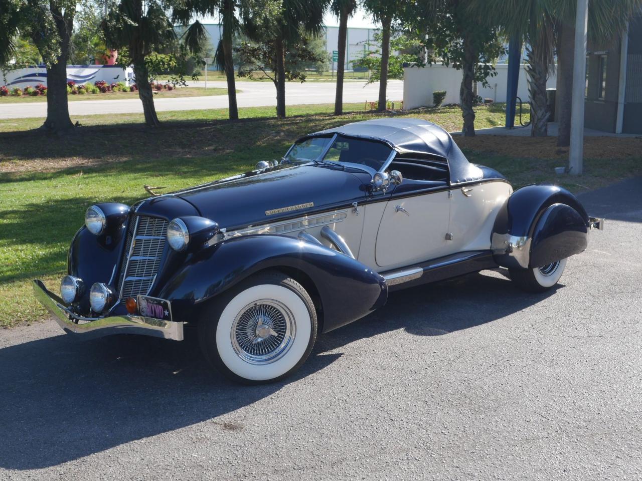1936 Auburn Boattail Speedster Replica
