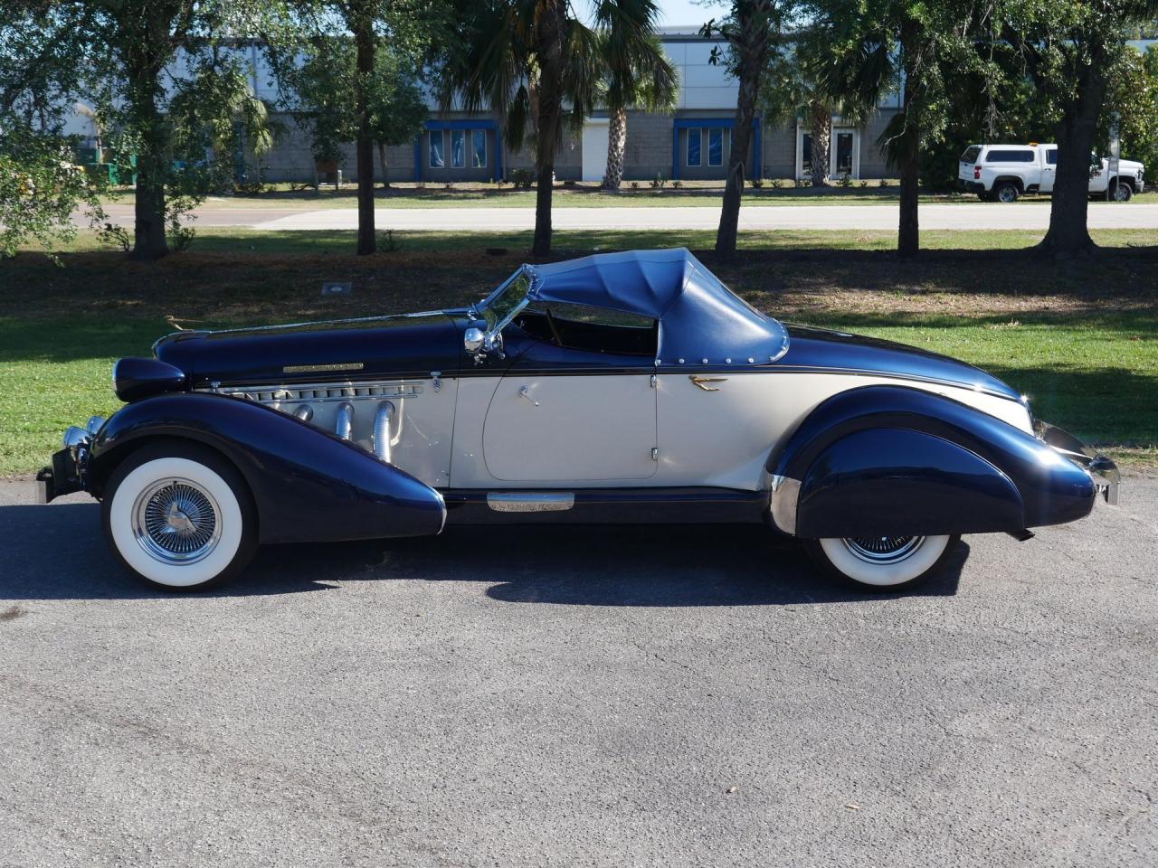 1936 Auburn Boattail Speedster Replica