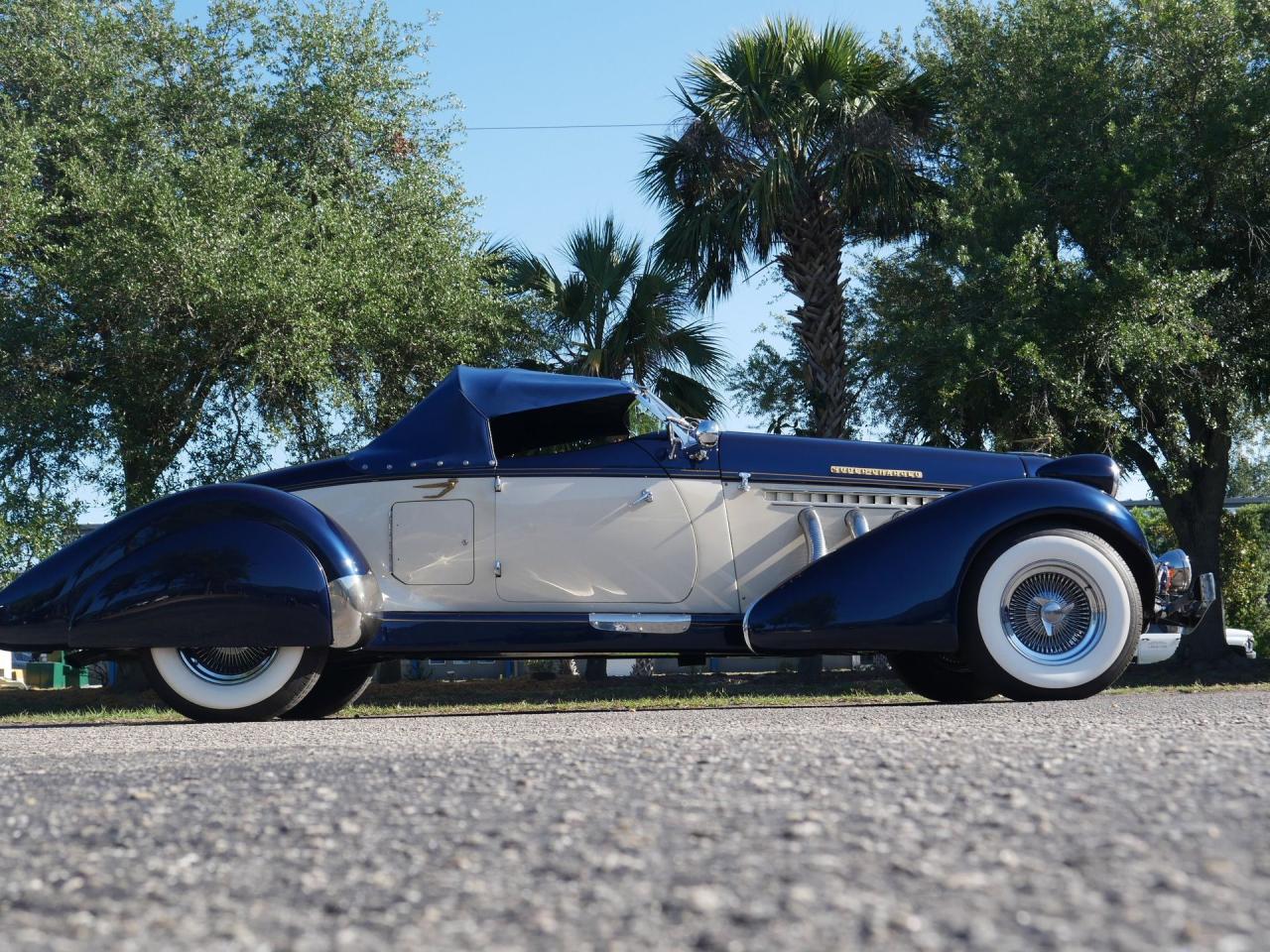1936 Auburn Boattail Speedster Replica