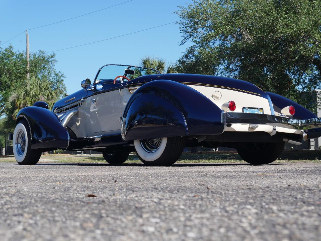 1936 Auburn Boattail Speedster Replica