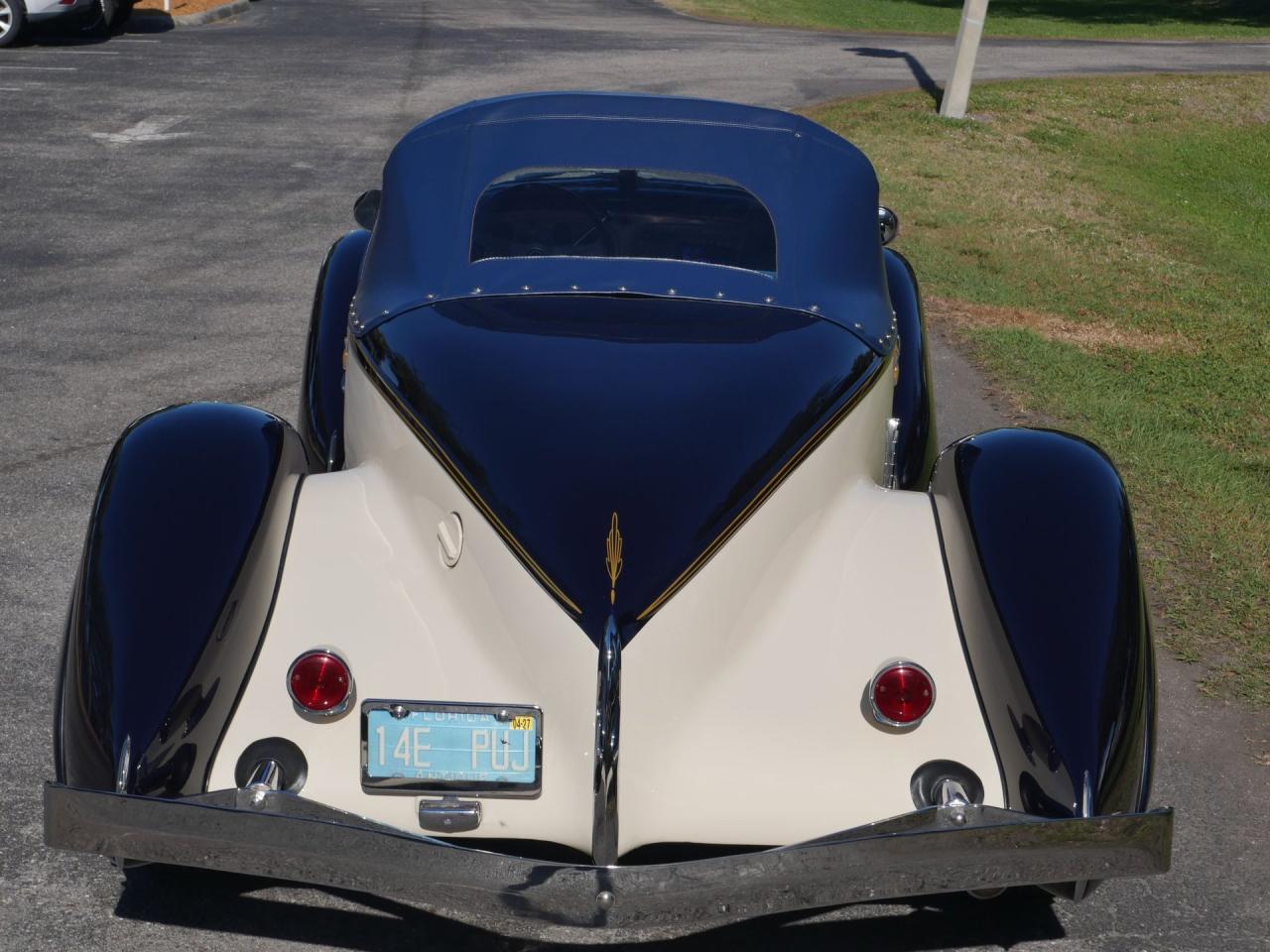 1936 Auburn Boattail Speedster Replica