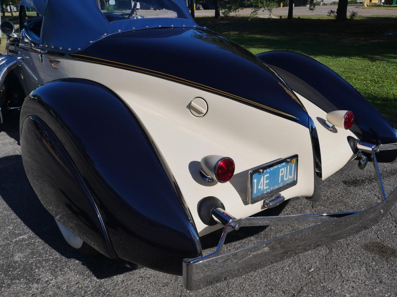 1936 Auburn Boattail Speedster Replica