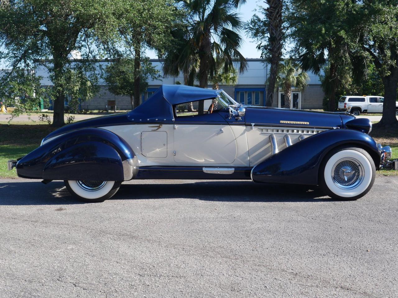 1936 Auburn Boattail Speedster Replica