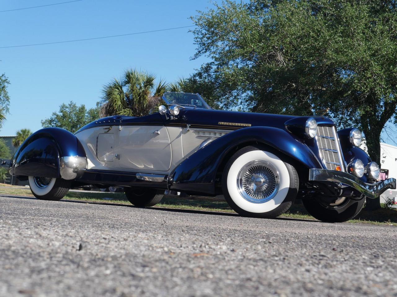 1936 Auburn Boattail Speedster Replica