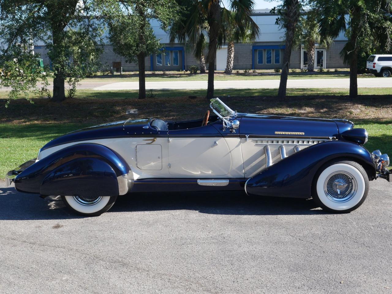 1936 Auburn Boattail Speedster Replica