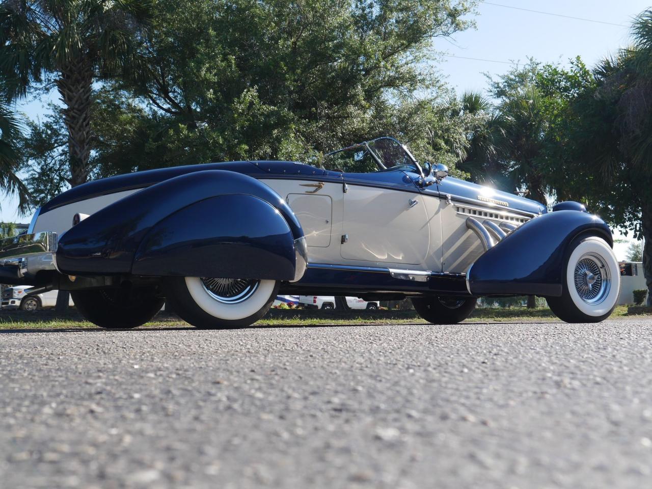 1936 Auburn Boattail Speedster Replica