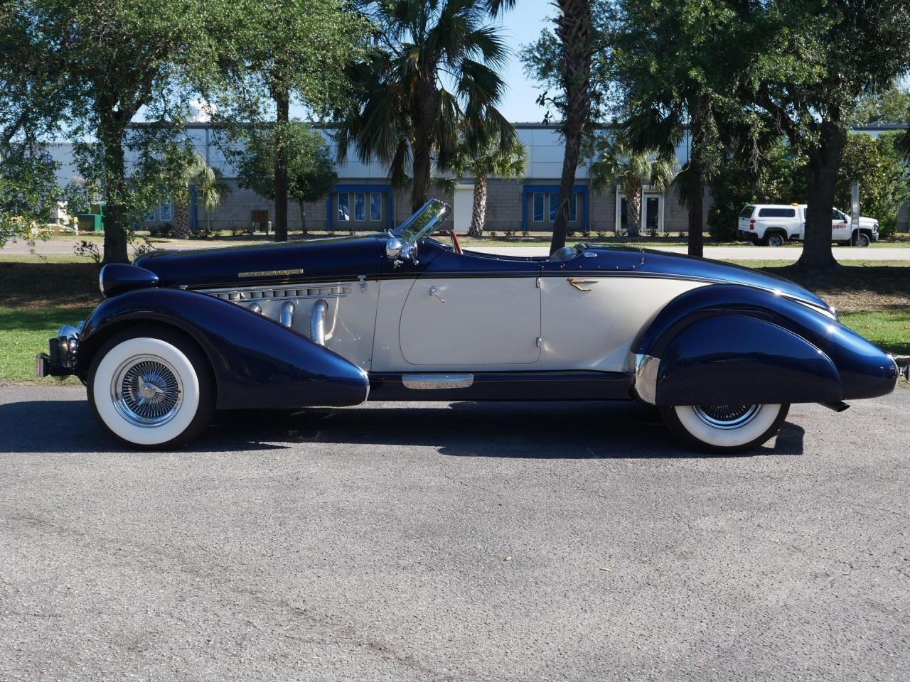 1936 Auburn Boattail Speedster Replica