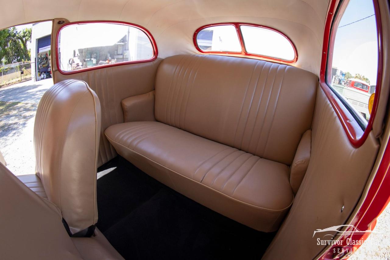 1937 Ford Tudor Humpback Sedan