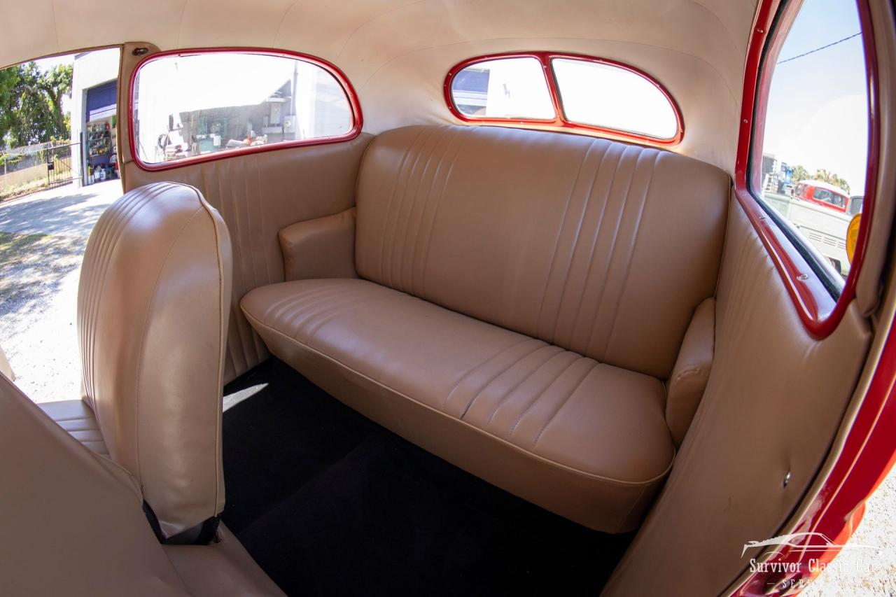 1937 Ford Tudor Humpback Sedan