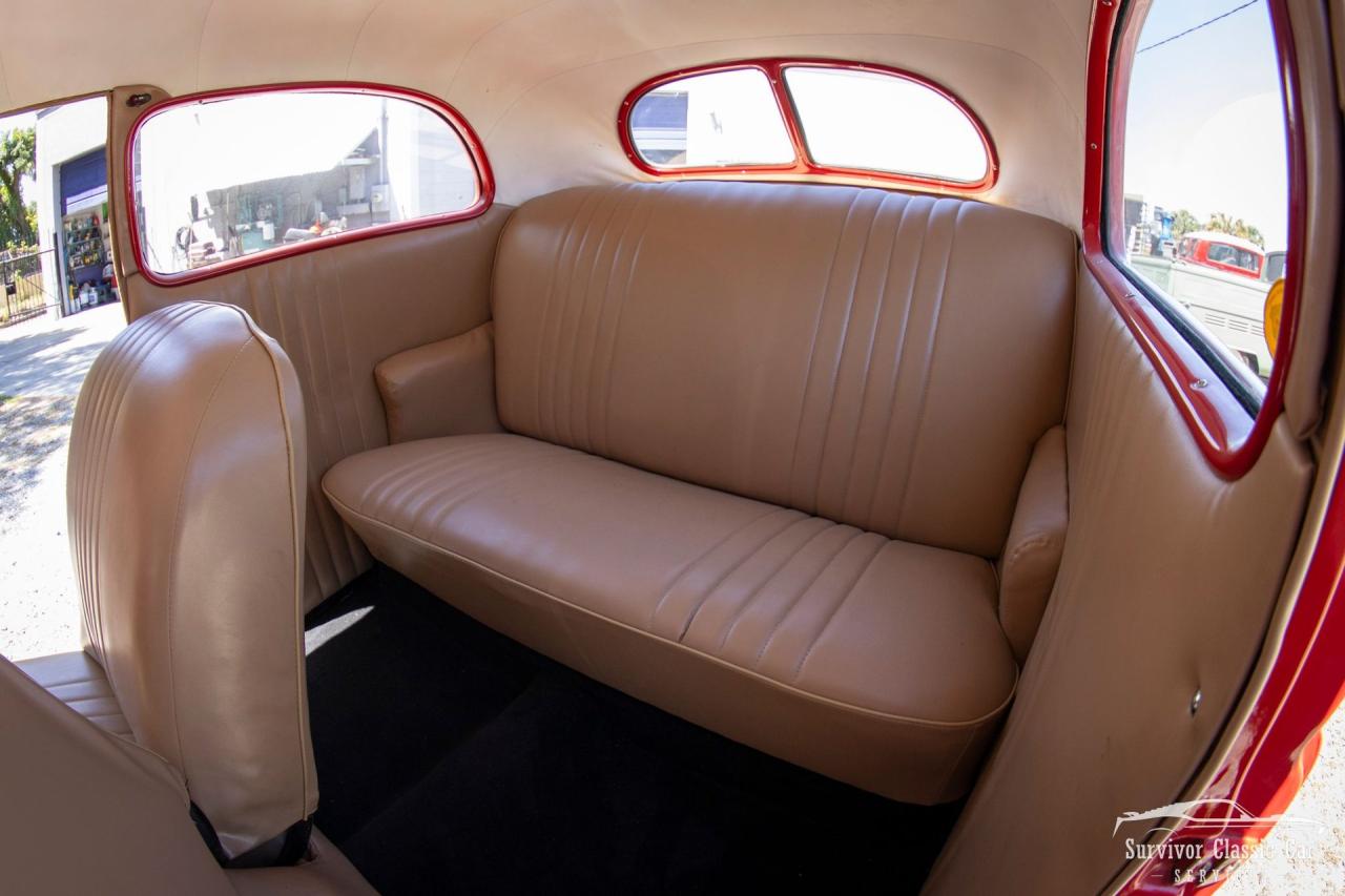 1937 Ford Tudor Humpback Sedan