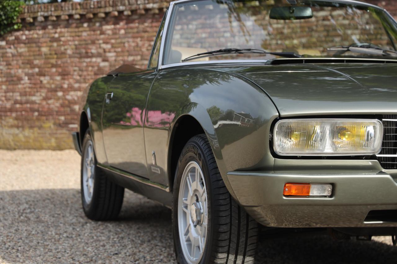 1981 Peugeot 504 Cabriolet &ldquo;Gris Fume m&eacute;tallis&eacute;&rdquo;