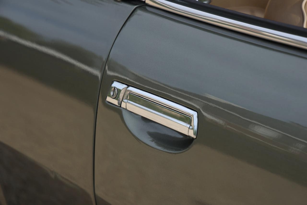 1981 Peugeot 504 Cabriolet &ldquo;Gris Fume m&eacute;tallis&eacute;&rdquo;