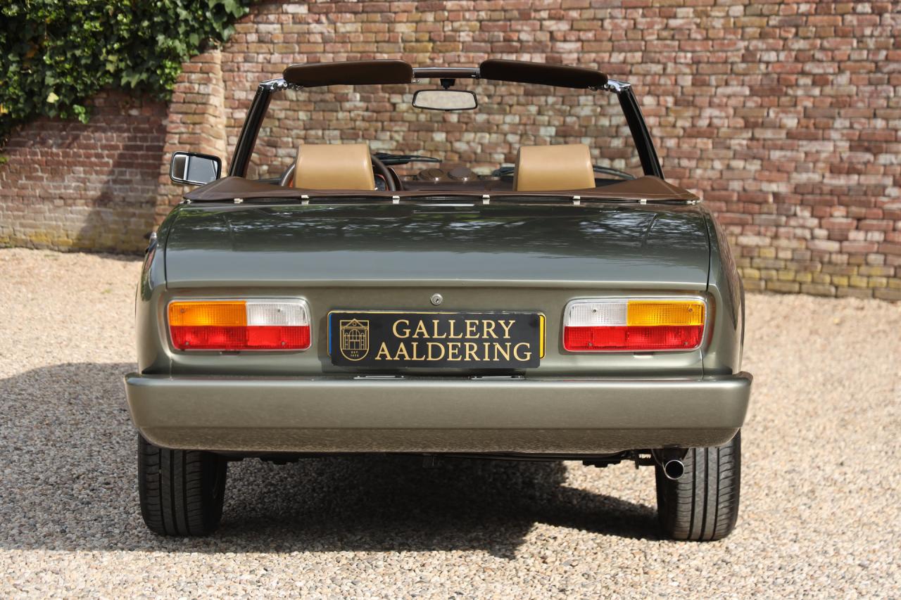 1981 Peugeot 504 Cabriolet &ldquo;Gris Fume m&eacute;tallis&eacute;&rdquo;