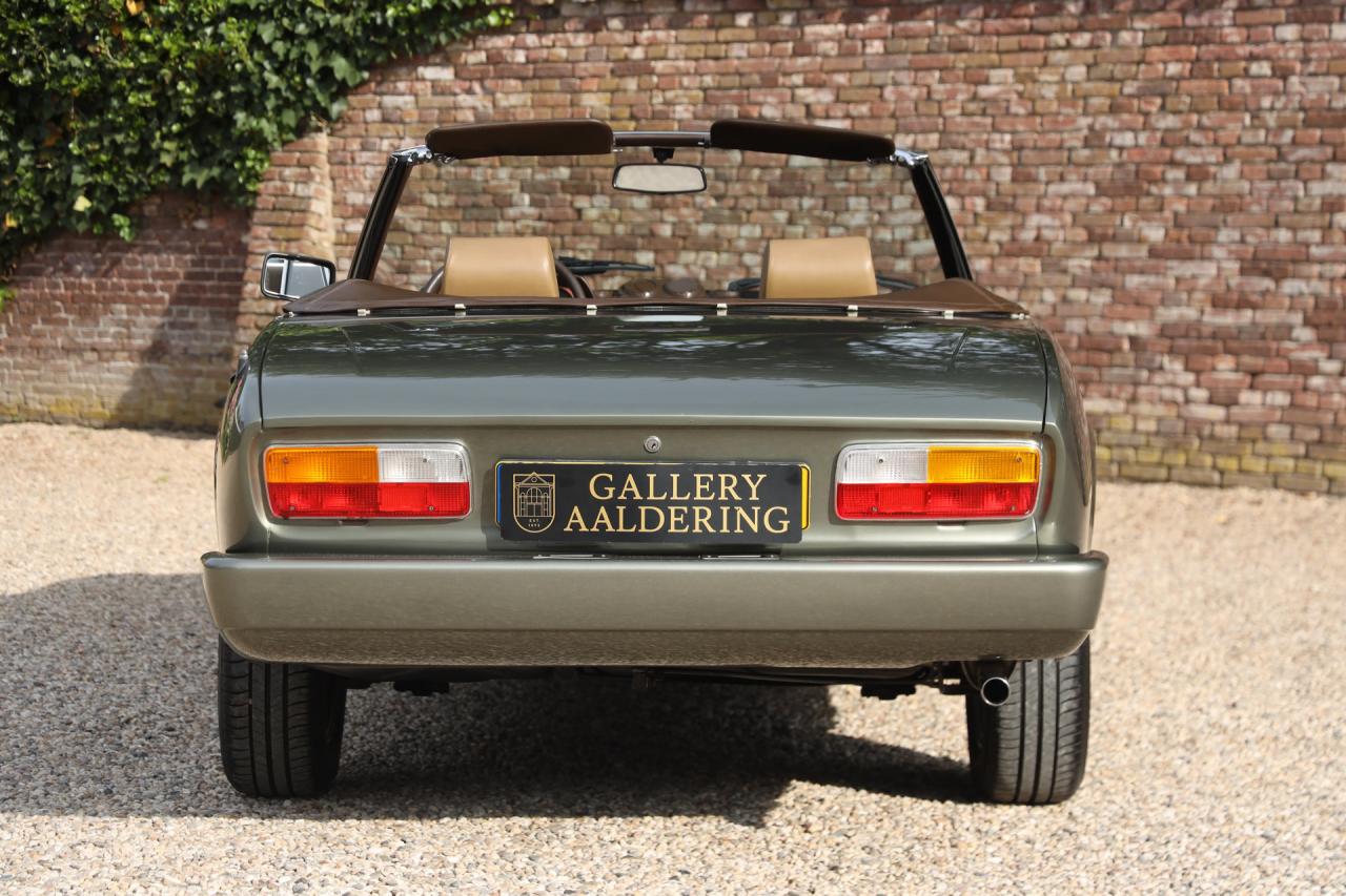 1981 Peugeot 504 Cabriolet &ldquo;Gris Fume m&eacute;tallis&eacute;&rdquo;