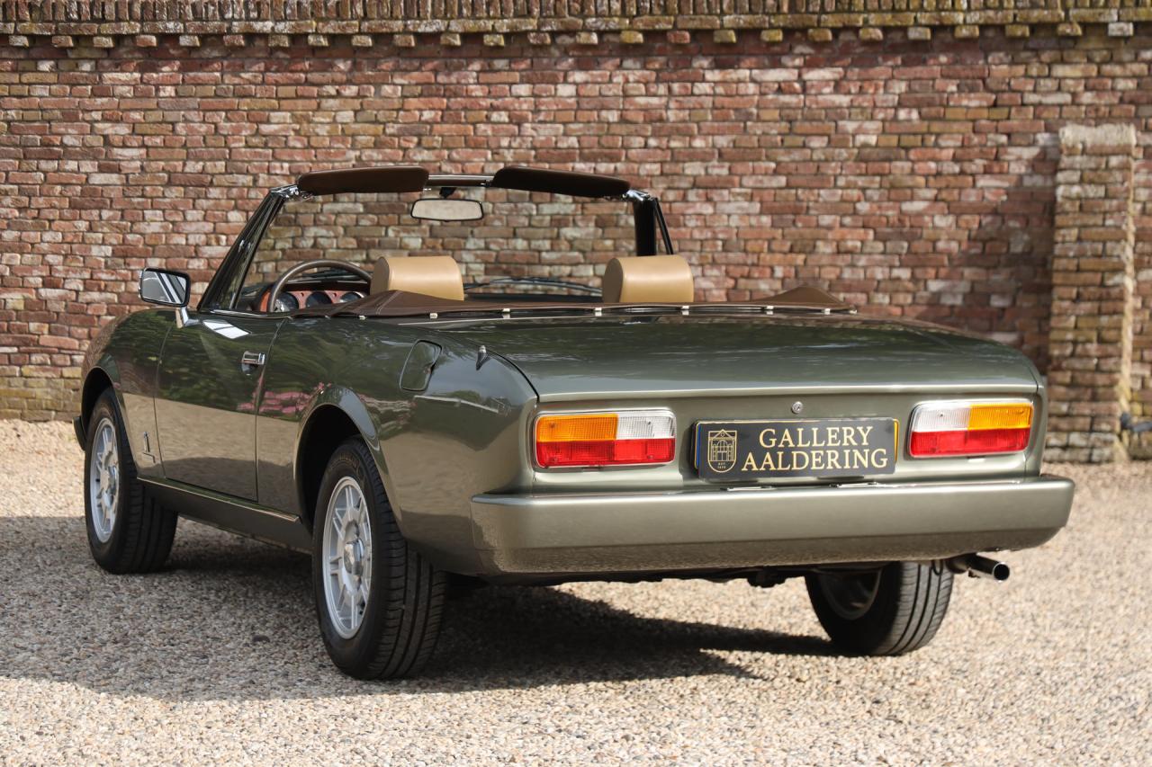 1981 Peugeot 504 Cabriolet &ldquo;Gris Fume m&eacute;tallis&eacute;&rdquo;
