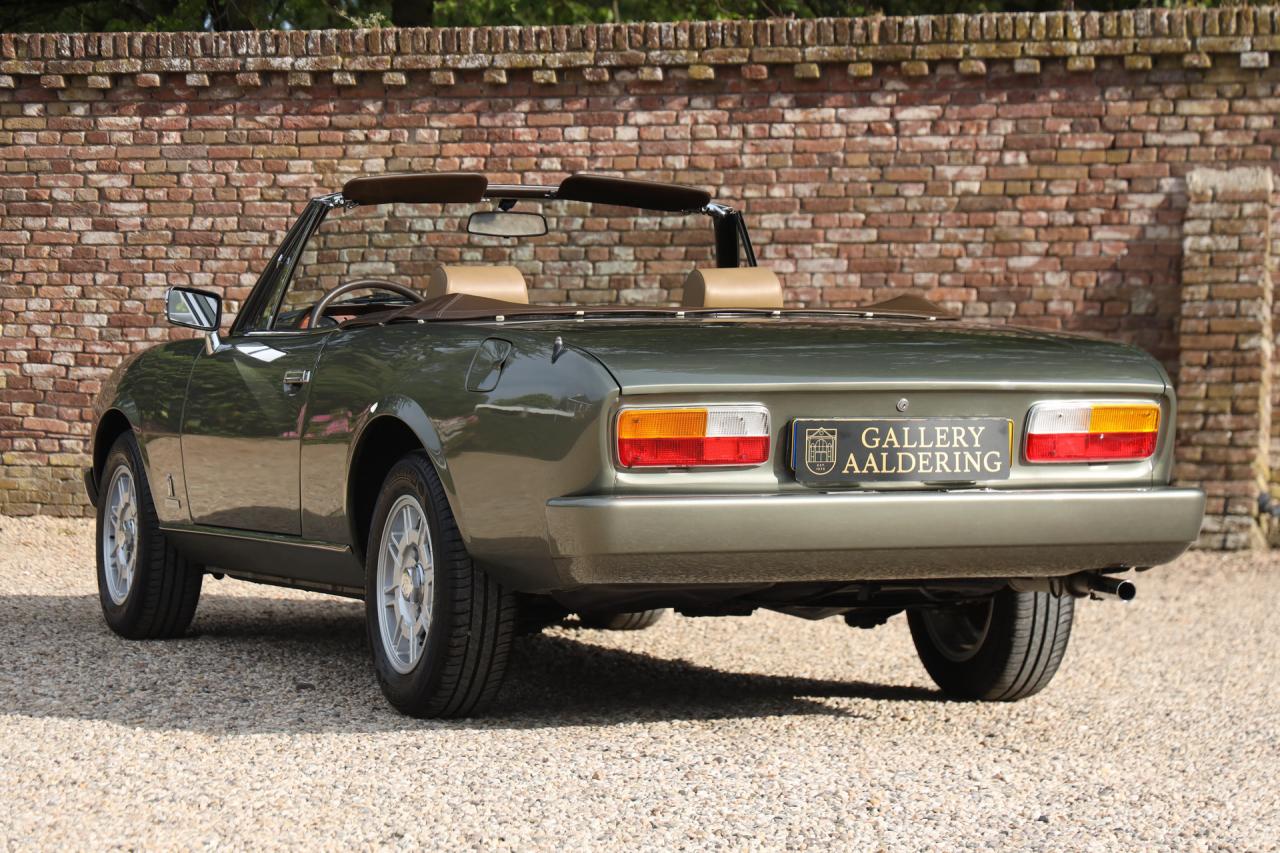 1981 Peugeot 504 Cabriolet &ldquo;Gris Fume m&eacute;tallis&eacute;&rdquo;