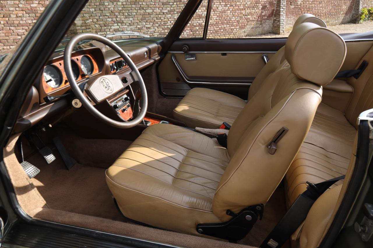 1981 Peugeot 504 Cabriolet &ldquo;Gris Fume m&eacute;tallis&eacute;&rdquo;