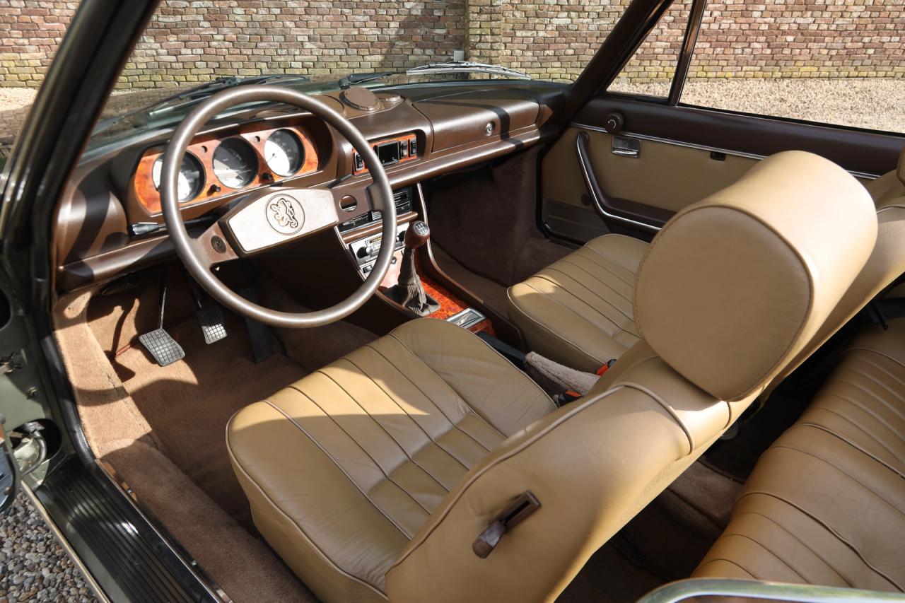 1981 Peugeot 504 Cabriolet &ldquo;Gris Fume m&eacute;tallis&eacute;&rdquo;