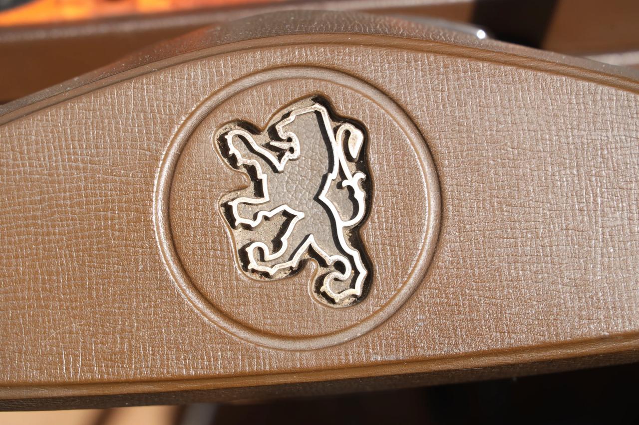 1981 Peugeot 504 Cabriolet &ldquo;Gris Fume m&eacute;tallis&eacute;&rdquo;