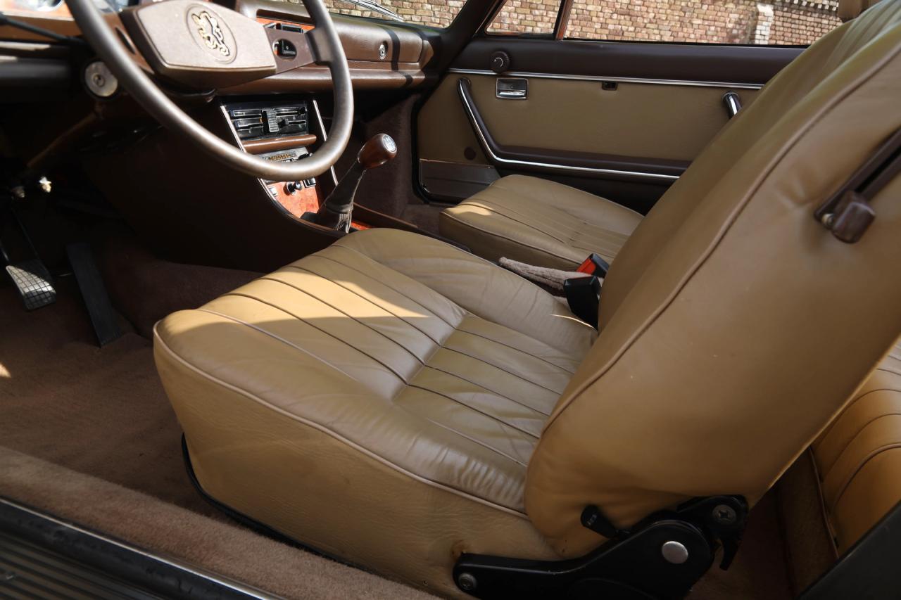 1981 Peugeot 504 Cabriolet &ldquo;Gris Fume m&eacute;tallis&eacute;&rdquo;