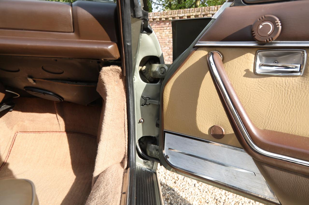 1981 Peugeot 504 Cabriolet &ldquo;Gris Fume m&eacute;tallis&eacute;&rdquo;